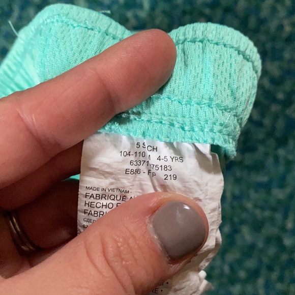 Nikes shorts - girls - Picture 6 of 6